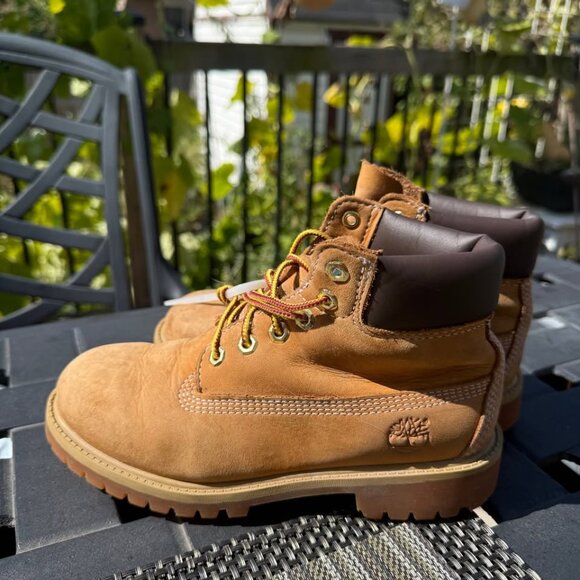 Timberland Kids Boots – Size US 2 – Like New - Picture 7 of 9
